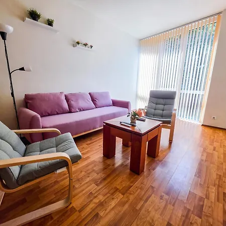 Apartment Tranquil In Golden Sands Warna