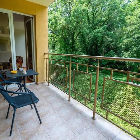 Tranquil In Golden Sands Apartment *